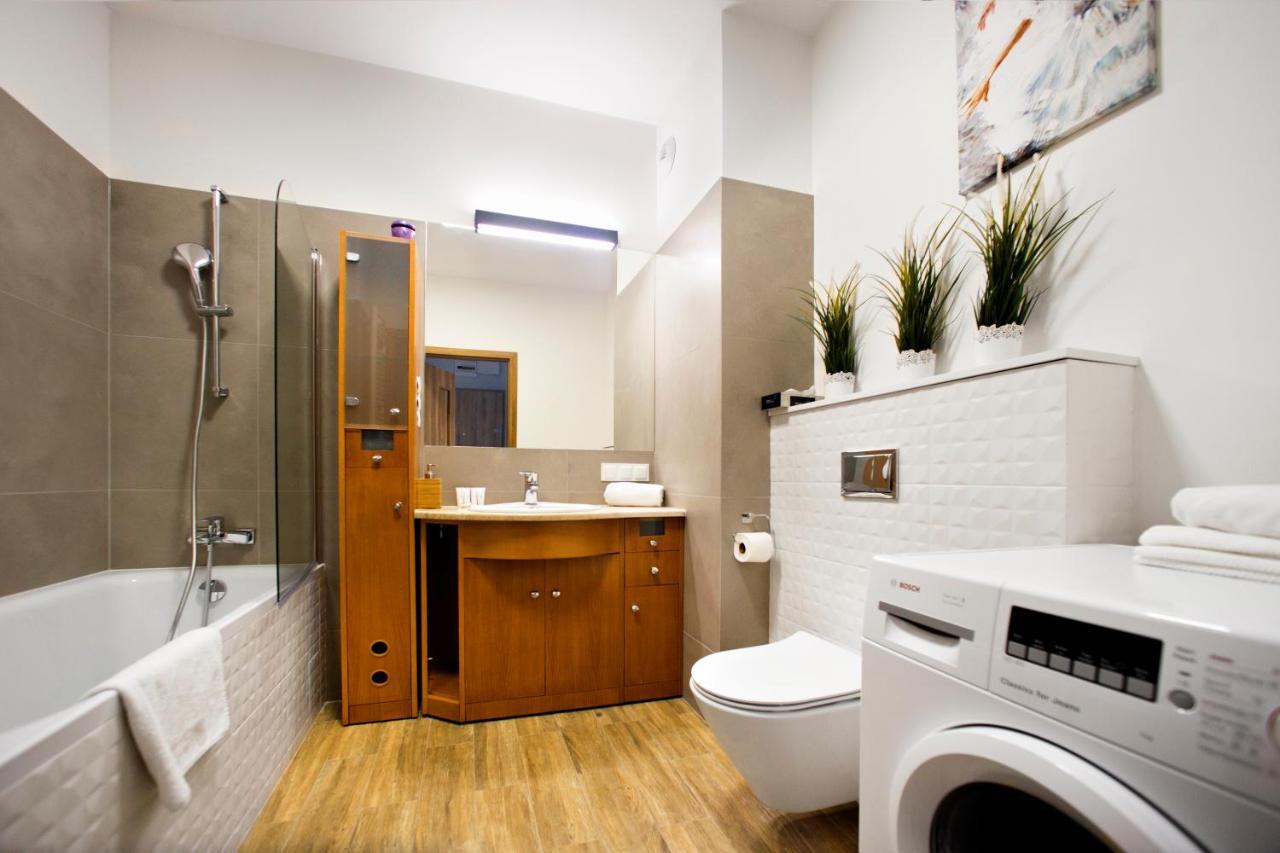 Cybernetyki 6B Serviced Accommodation Варшава Экстерьер фото